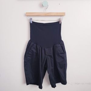 Last chance! Oh Baby Maternity Bermuda Shorts, blk